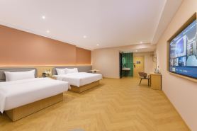 Yisen Light Luxury Hotel (Shenyang Zhongjie Imperial Palace Joy City)