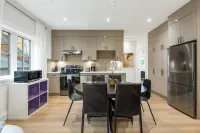 New Luxury 4BR Dunbar Home Near UBC & Kits | Sleeps 10 | Ideal for World Cup Guests