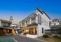 九華山舍里民宿 （大願文化園店）