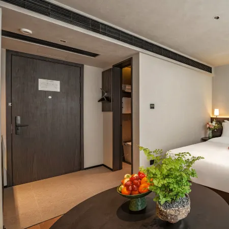 Floral Hotel·Li Designer Retreat (Quanzhou GuanYue Temple & Kaiyuan Temple Branch) Отели рядом с достопримечательностью «Мечеть Qingjing»