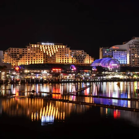 Central Station Stay – Steps Across, Cafés & City Life
