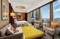 Pudong Shangri-La, Shanghai - Family