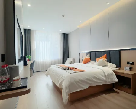 Jishi  Mountain Silk Road Mingting Hotel Hotels in Jishishan
