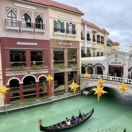 Venice Luxe Urban Pool Retreat,  Sauna, Netflix