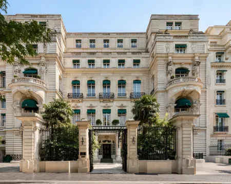 Shangri-La Paris Hotels in Paris