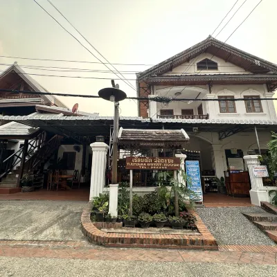 Rattana Guesthouse Hotels near Luang Prabang morning market