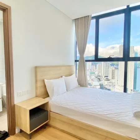 Scenia Bay apartments - GB Отели рядом с достопримечательностью «Пляж Хон-Чонг»