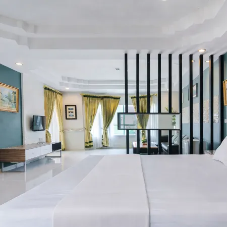 The Room Suphanburi