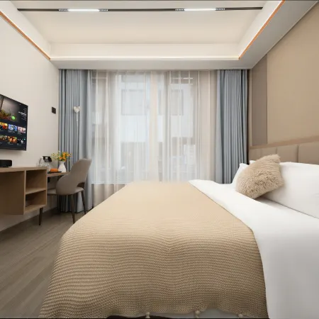 Sanyue Mountain · Scenic Mountain View Vacation Apartment (Sanqingshan Gangshou Cableway)