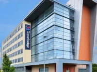 Travelodge Liverpool John Lennon Airport Hotel berhampiran Dewan Speke