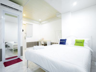 Urbanview Hotel Kota Tua Jakarta