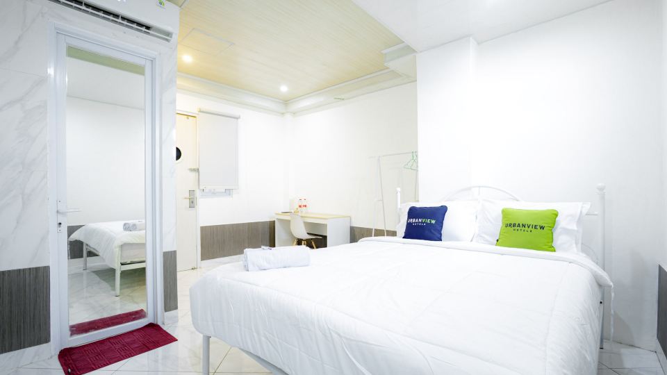 Urbanview Hotel Kota Tua Jakarta