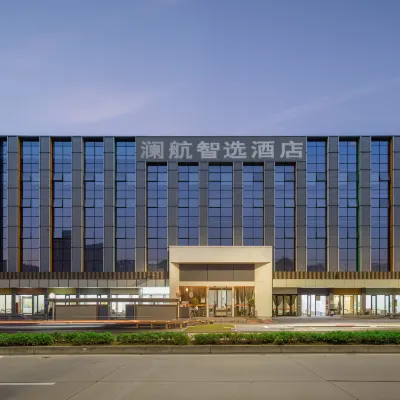 Lanhang Boutique Hotel (Shenzhen Baoan International Airport Gushu Subway Station) Hotels near Liansheng Market