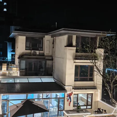 Yufeng Beach Resort B&B (Tangshan Bay Beach Store)