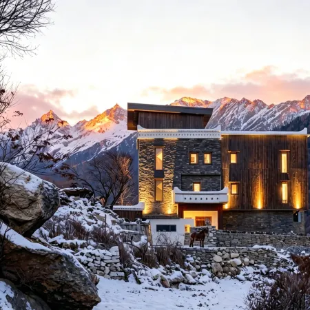 Yanlan Xue Xiu · Snow - domain Secret - land Homestay (Siguniang Mountain Scenic Area Store)