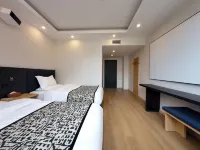SLOWJOY HOTEL