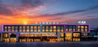 Jifeng International Hotel (Sayram Lake Visitor Center)