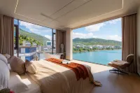 Yuelan Qiyu · Moon Whisp | Erpan Lanyue Waterfront Seaview Resort Chinese Inn
