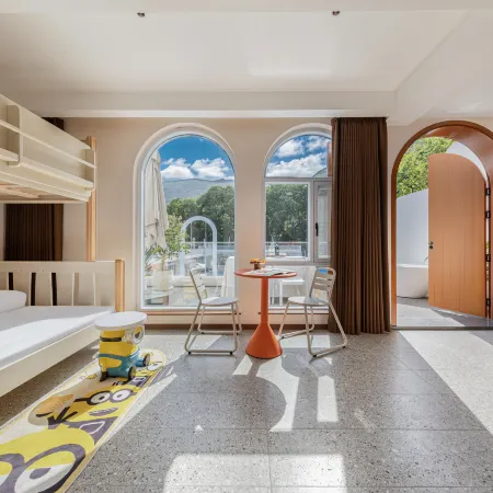 Mianzhu Wushishangshan Hotel