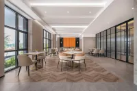 Homeinn Plus Hotel (Changbai County G331 National Highway Yalu River Street) - sarapan