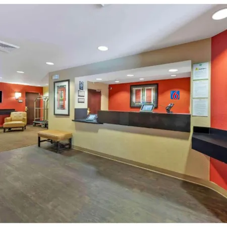 Motel 6 Suites Chicago Lisle IL