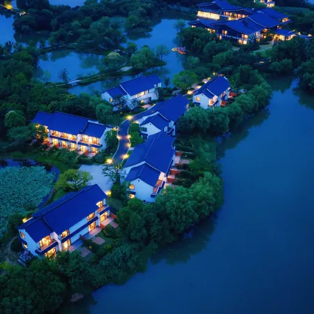Deqing Luoyang Peninsula Radisson Manor