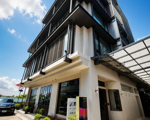 Inn a Day Hotel berhampiran Grand Palace (Istana Besar)