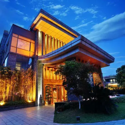 Huanhua Hongtai Hotel Hotels near Du Fu Cottage