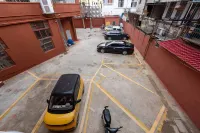 Mantu Light Stay Hotel (Zhangzhou Ancient City Branch) - parking