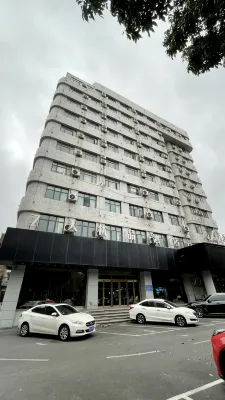 7 Days Premium Hotel (Kaifeng Drum Tower Square Daxiangguo Temple Branch) - صديق للحيوانات الاليفة