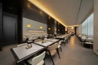 Fuzhou Minhou University Town Gaoxin Avenue Atour Hotel - موقف سيارات