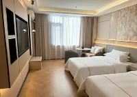 Baishanting Hotel (Dongfang Cultural Plaza Railway Station) - Parking
