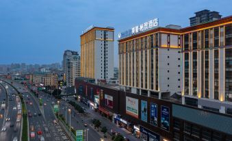 Mehood Ezzi Hotel