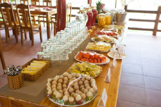 The Garden House Phu Quoc Resort Отели рядом с достопримечательностью «Sung Hung Pagoda»