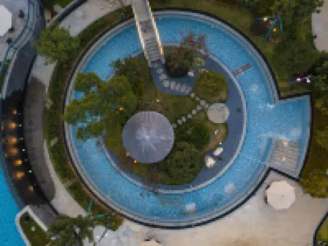 Nandian Banshan Hot Spring Hotel Hotels in Lianghe