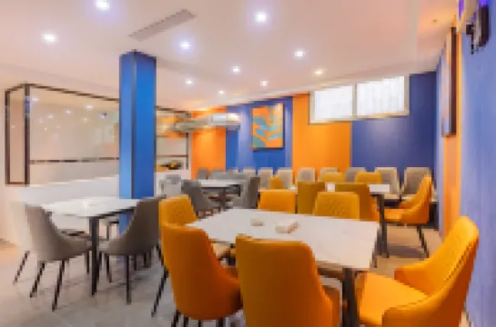 โรงแรมเย่ยวี่ (โรงพยาบาลประชาชนที่หนึ่งกลางเมืองเฉินโจว ถนนหยูโหว)