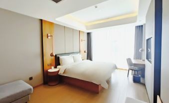 Heyi Zhishang Hotel (Changchun Oriental Plaza Metro Station)