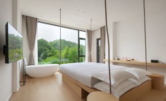 Ruo Yin•Natural Oxygen Bar Home Stay