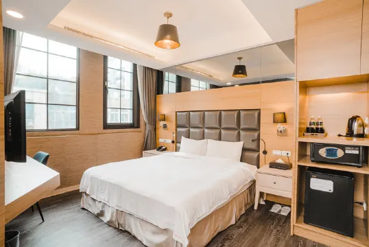 รอยัล โรส โฮเทล สีเหมิน