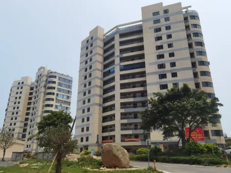 Dongshan·Shangju Seaview B&B (Jinluanwan Branch) Отели рядом с достопримечательностью «Jinzijing Square»