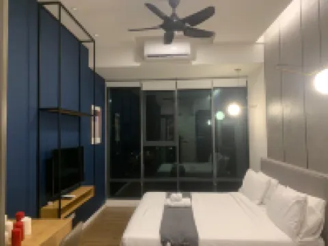 Ceylonz Suites by Roomy
