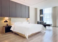 H Hotel (Wanda Plaza Chifeng University Store) Hotels near Inner Mongolia Traffic Vocational and Technical College (North Area)