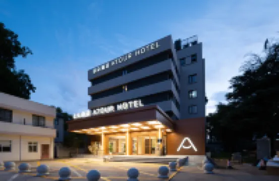 Nanjing Drum  Tower  Zhongshan North Road Atour Hotel Hotels near Gu Lou