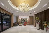 Century Star Hotel (Jiaozuo High-speed Railway Station Construction Road)