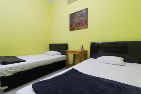 Surabaya Jaya Hotel Near Soekarno Hatta Airport Redpartner Отели в г. Тангеранг