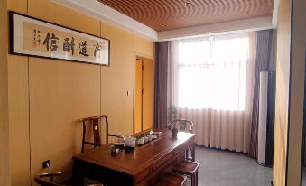 Jiyuan Hezhizhou Express Hotel