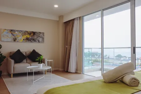 The Aru by Ayuhouz Отели рядом с достопримечательностью «Waikiki Condominium»