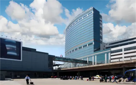 Golden Crown China Hotel Отели рядом с достопримечательностью «Парижская башня Макао»