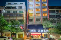 Liping Yihe Shangpin Hotel Các khách sạn gần Dongdu Building Pedestrian Street