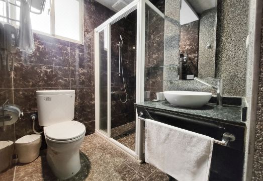 2. 체크 인 익스프..